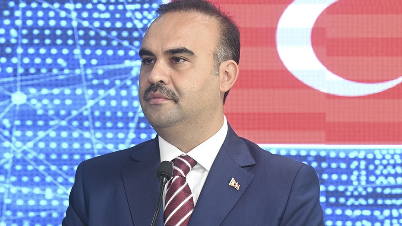 Bakan Kacır: Türkiye, yatırımcılar için fırsatlar sunmaya devam edecek”