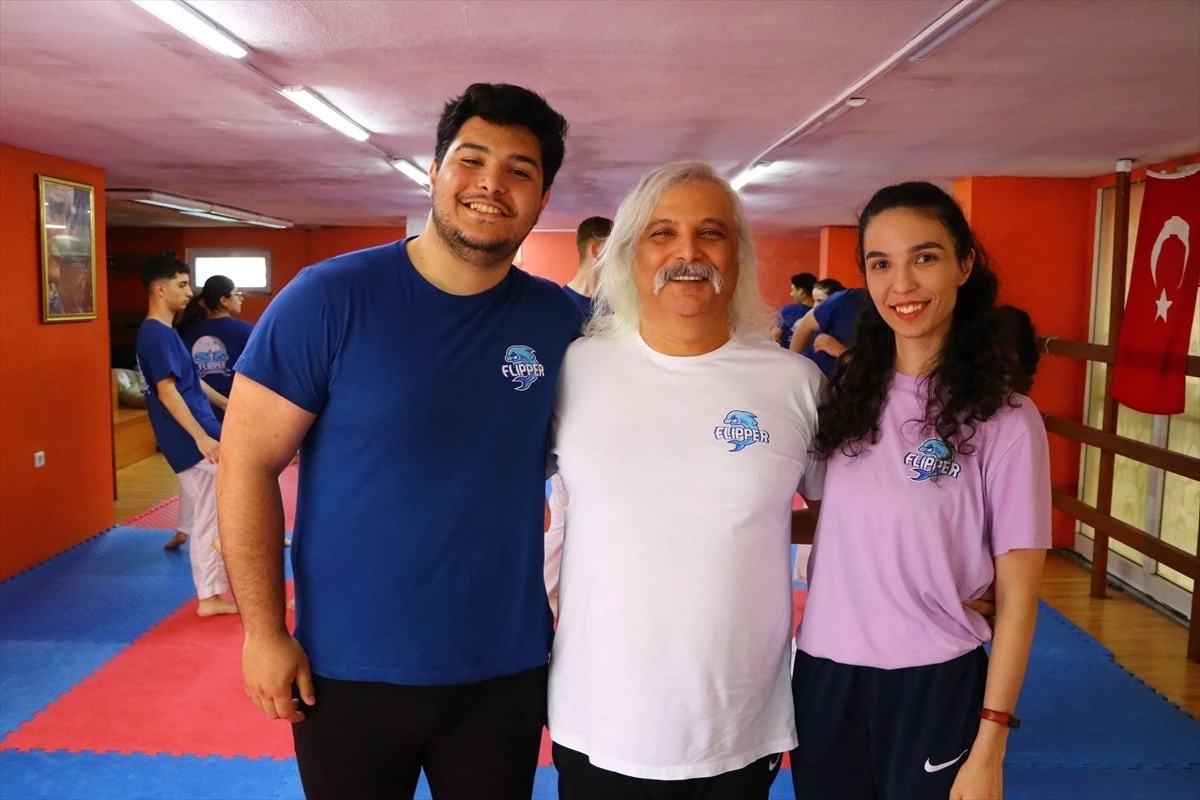 Tekvando Antrenörü Baba, Kızı ve Oğluyla Şampiyon Sporcular Yetiştiriyor