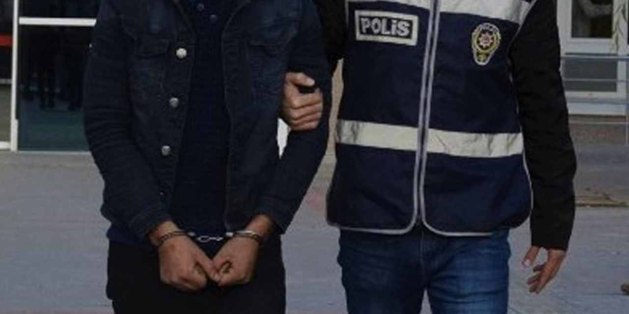 Sakarya’da Maske Takıp Yol Keserek Para Talep Eden 5 Kişi Suçüstü Yakalandı