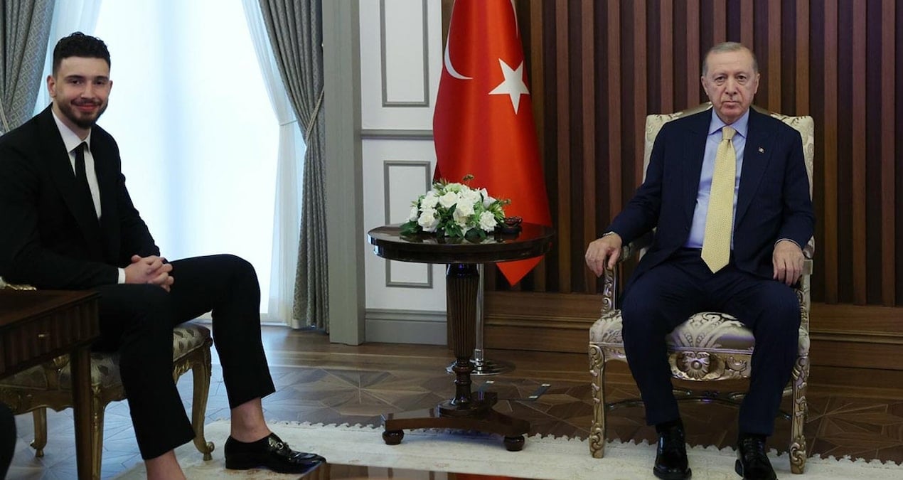 cumhurbaskani-erdogan-alperen-sengunu-kabul-etti-4tPmiPxY
