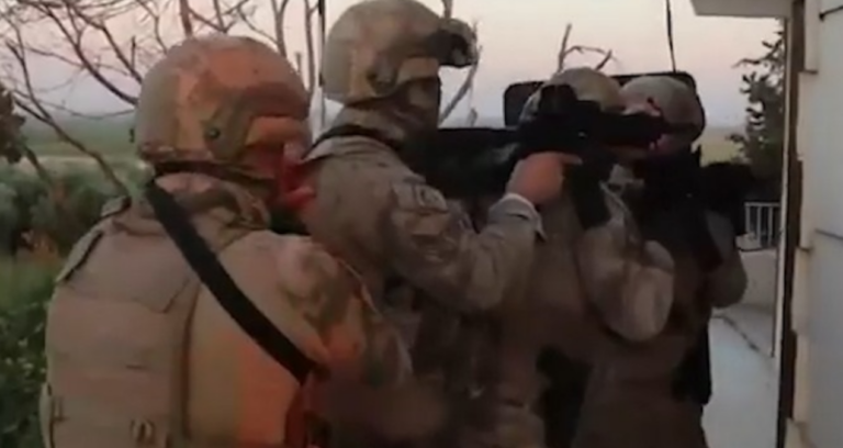 sahte-saglik-raporu-operasyonunda-cok-sayida-gozalti-52BuaaZS