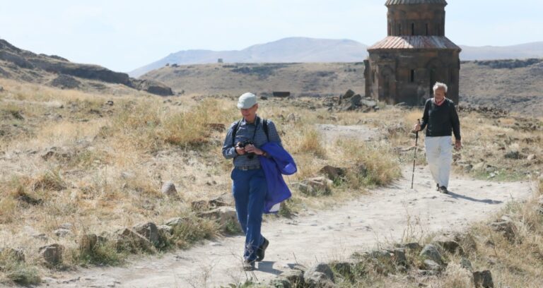 unesco-dunya-miras-listesinde-bulunuyor-ani-oren-yeri-turist-akinina-ugradi-VHOr819l-1